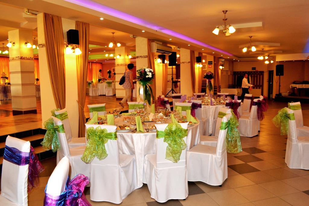 Hotel Seneca Baia Mare Exterior foto