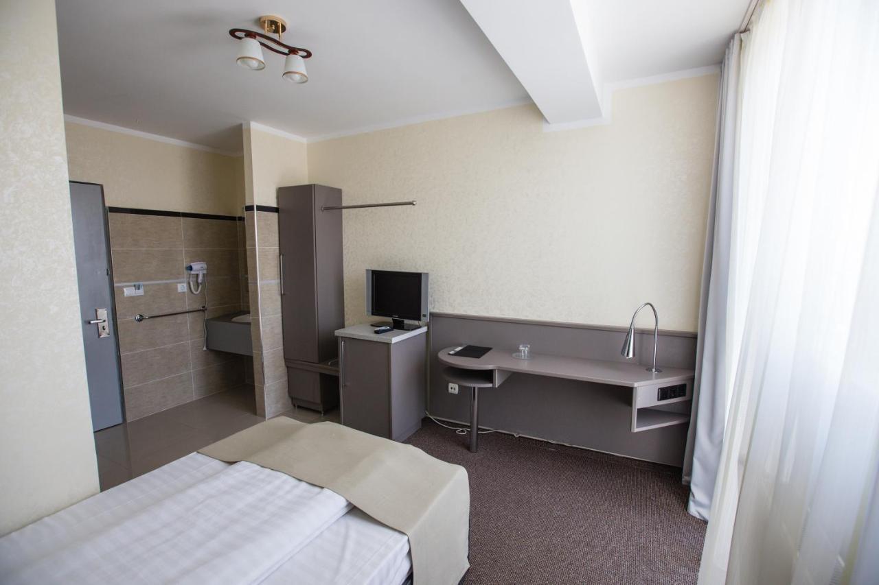 Hotel Seneca Baia Mare Exterior foto