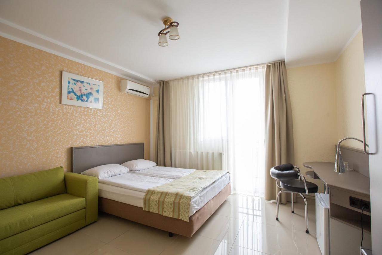 Hotel Seneca Baia Mare Exterior foto